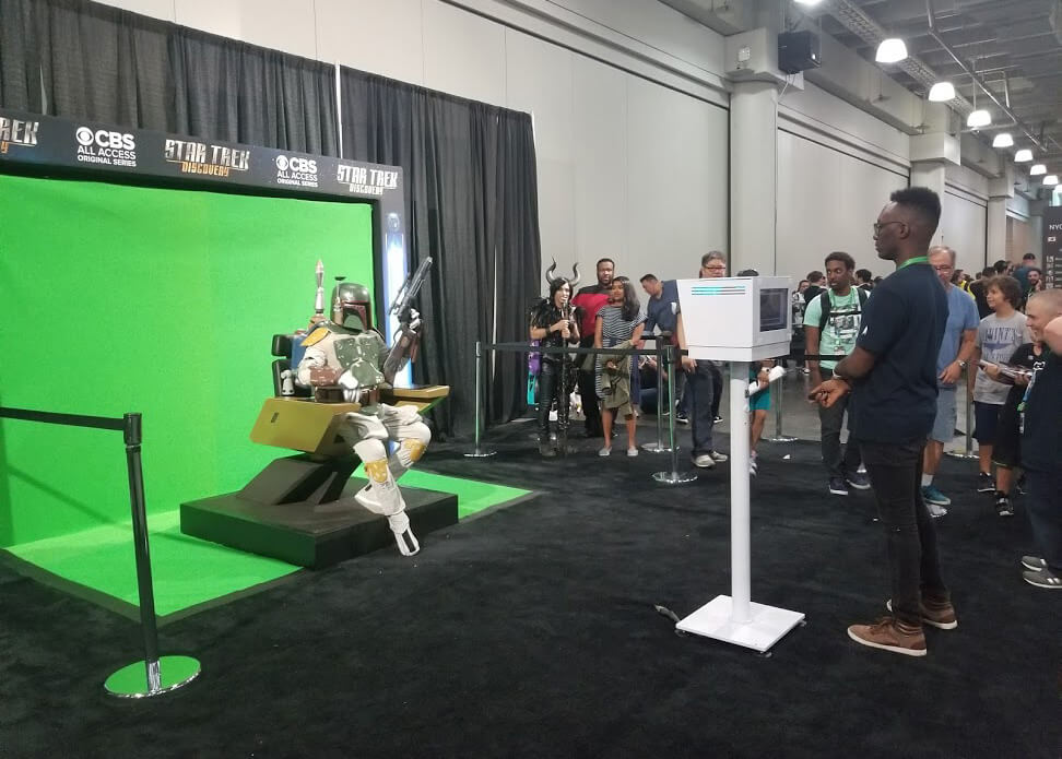 green screen photo booth at comic con nyc