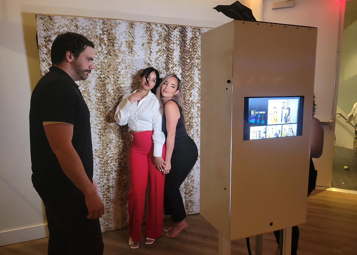 gold shimmer photo booth backdrop rental new york city nyc