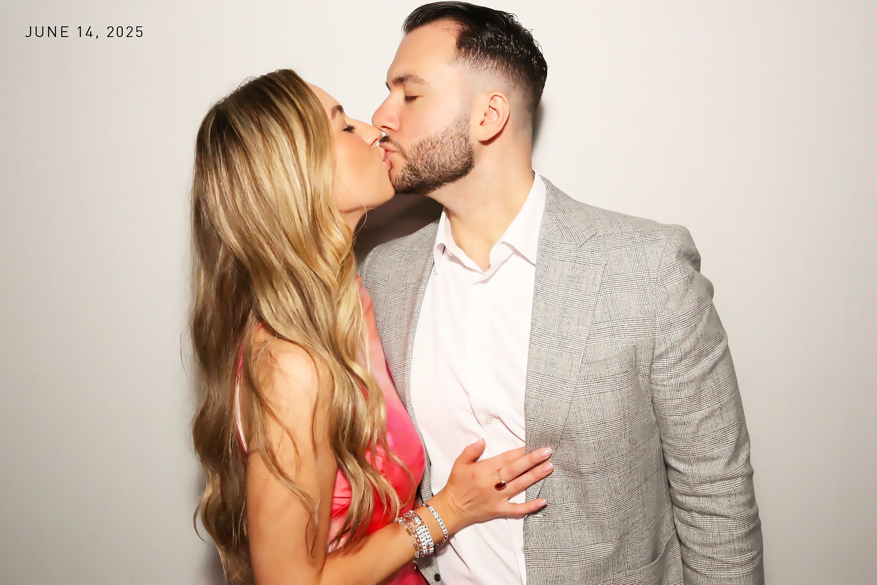 color glamour photo booth rental new york